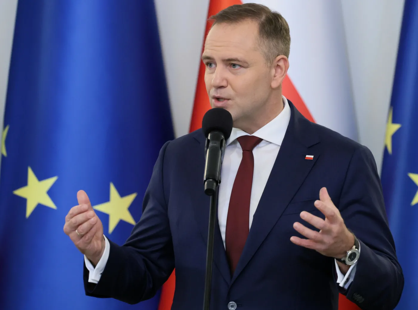 Prezydent Karol Nawrocki nie może prowadzić samochodu