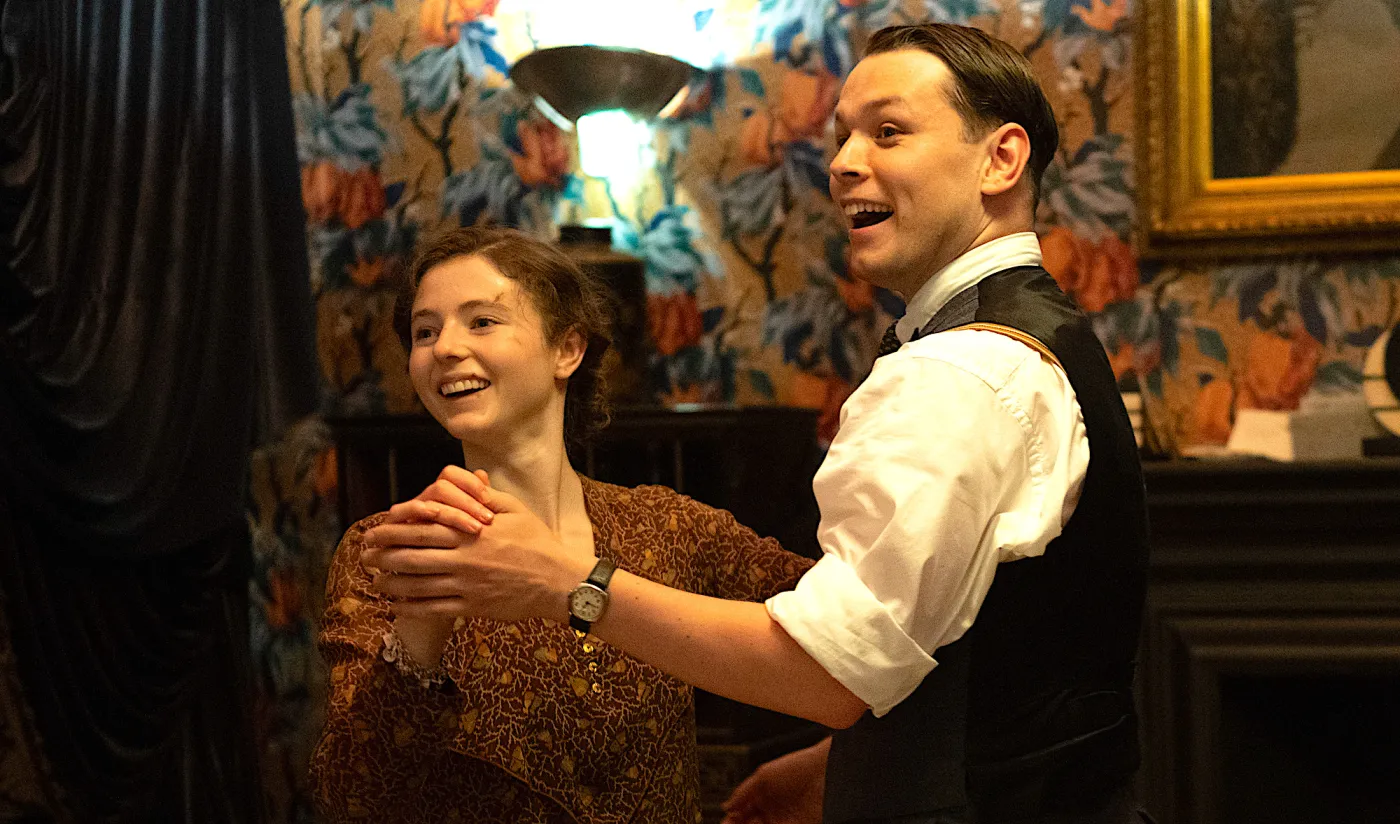 Kultowy serial kostiumowy w polskim streamingu. To ekranizacja bestsellera