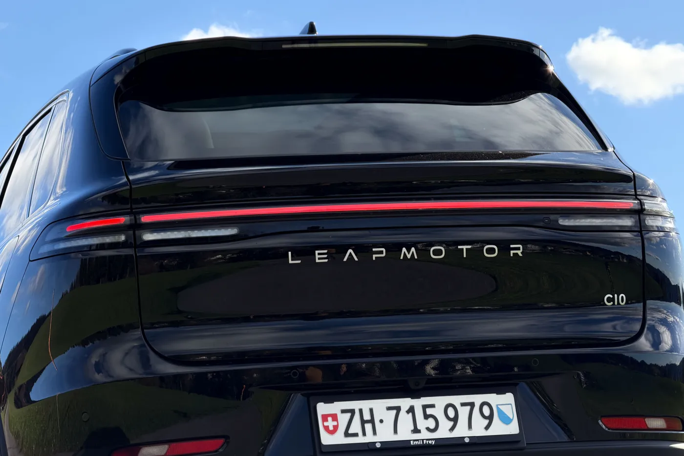 Nowy Leapmotor wjeżdża do Polski. Cena? To najtańszy SUV o takiej mocy