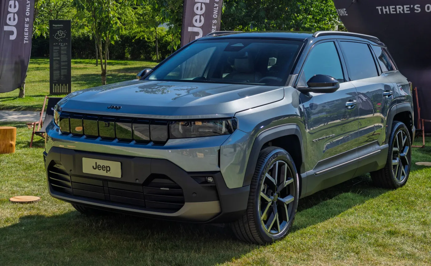Nowy Jeep wjeżdża do Polski. Cena? Silnik 1.2 Turbo będzie hitem