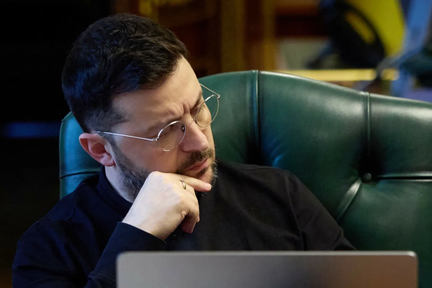 Zełenski się łamie? "Utrata albo godności, albo kluczowego partnera"