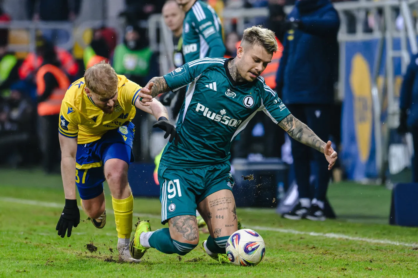 Legia Warszawa była w piekle. Antonio Colak w 5 minut podniósł ją z kolan
