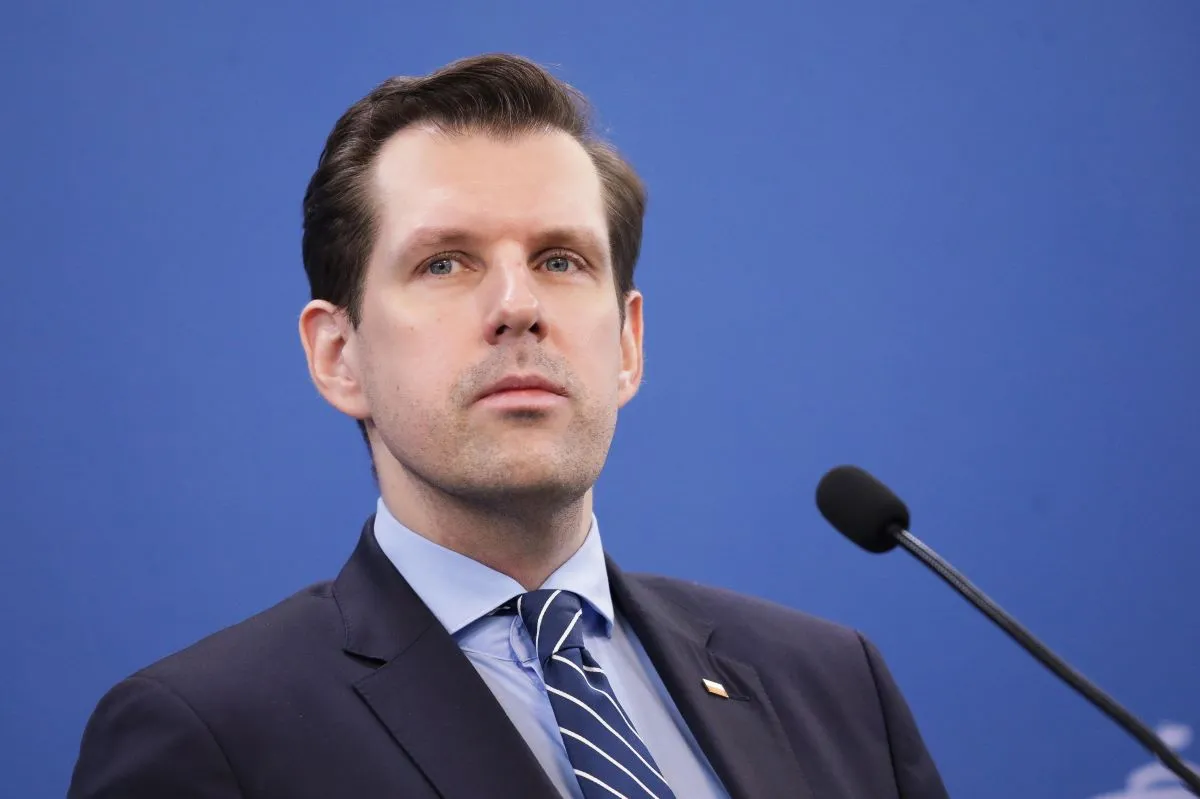 "Łańcuch na polską niepodległość". Bocheński uderza w program SAFE