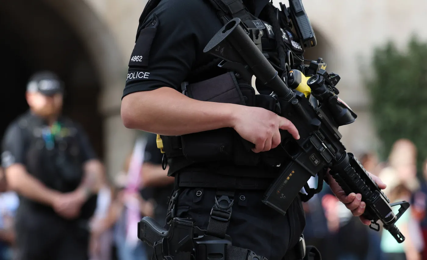 Ciało Polaka w walizce. Makabryczne odkrycie w Wielkiej Brytanii