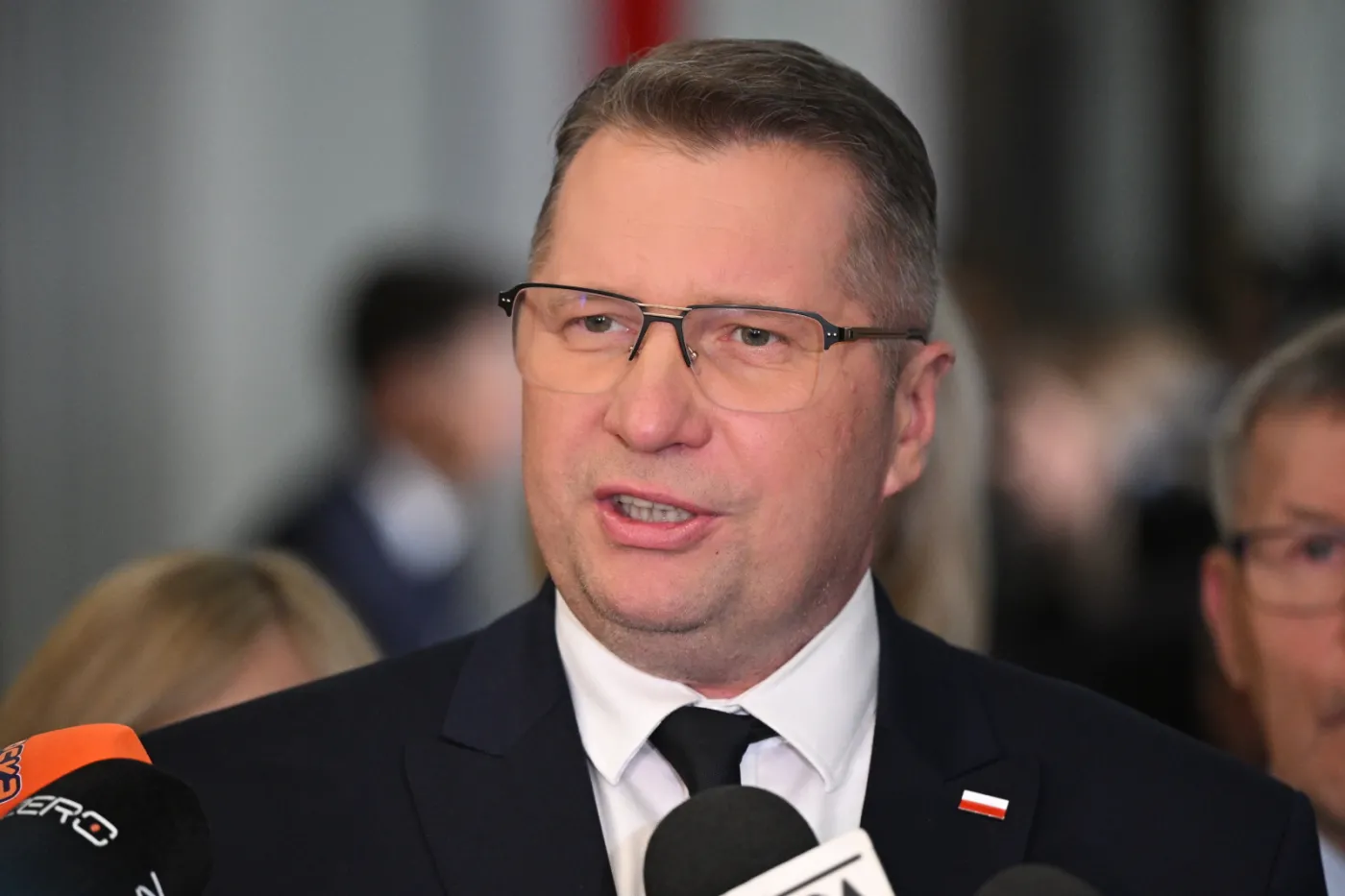 Mocna riposta Czarnka na wpis premiera. "Brukselsko-niemiecki szwindel"