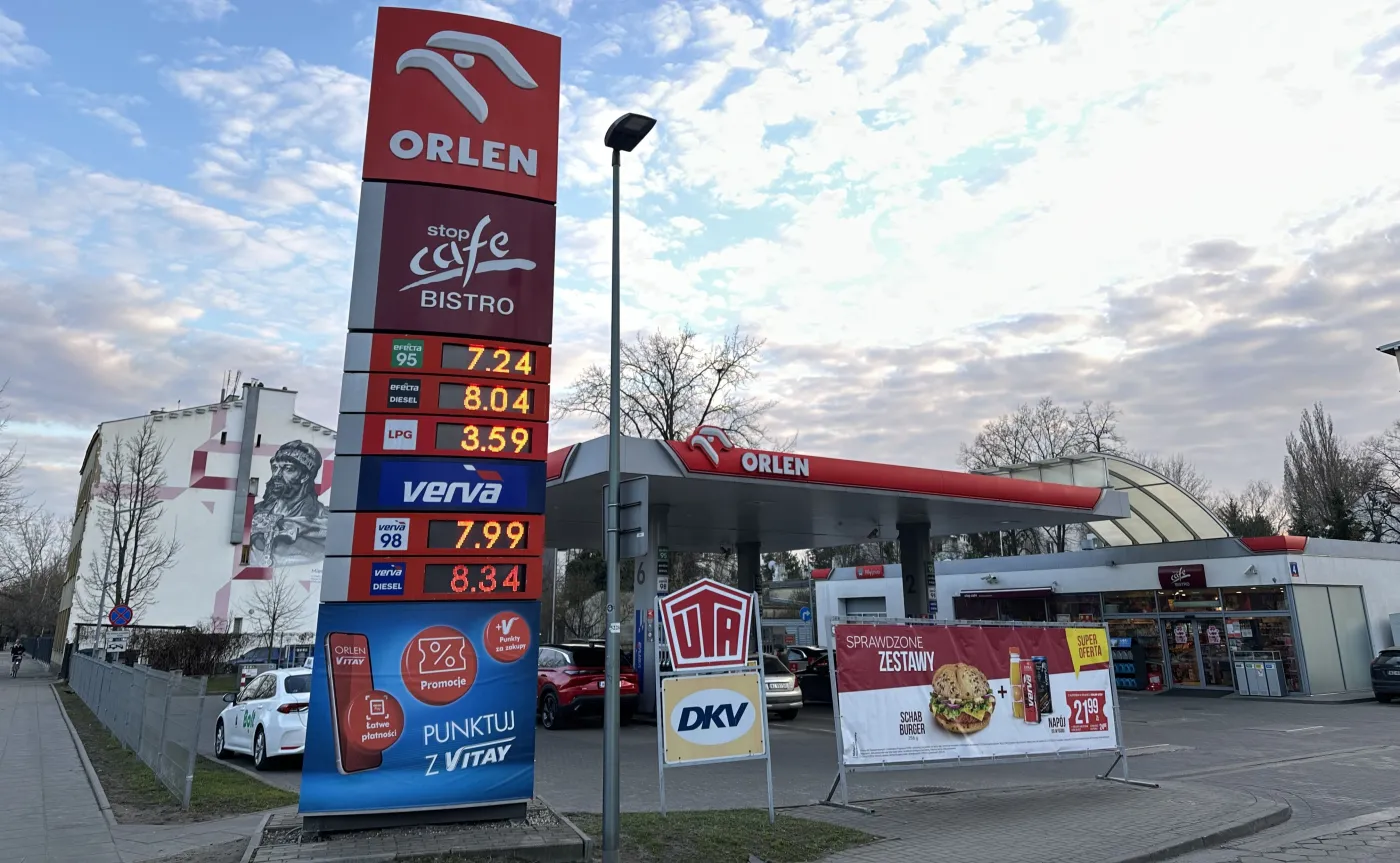 Stacja paliw Orlen