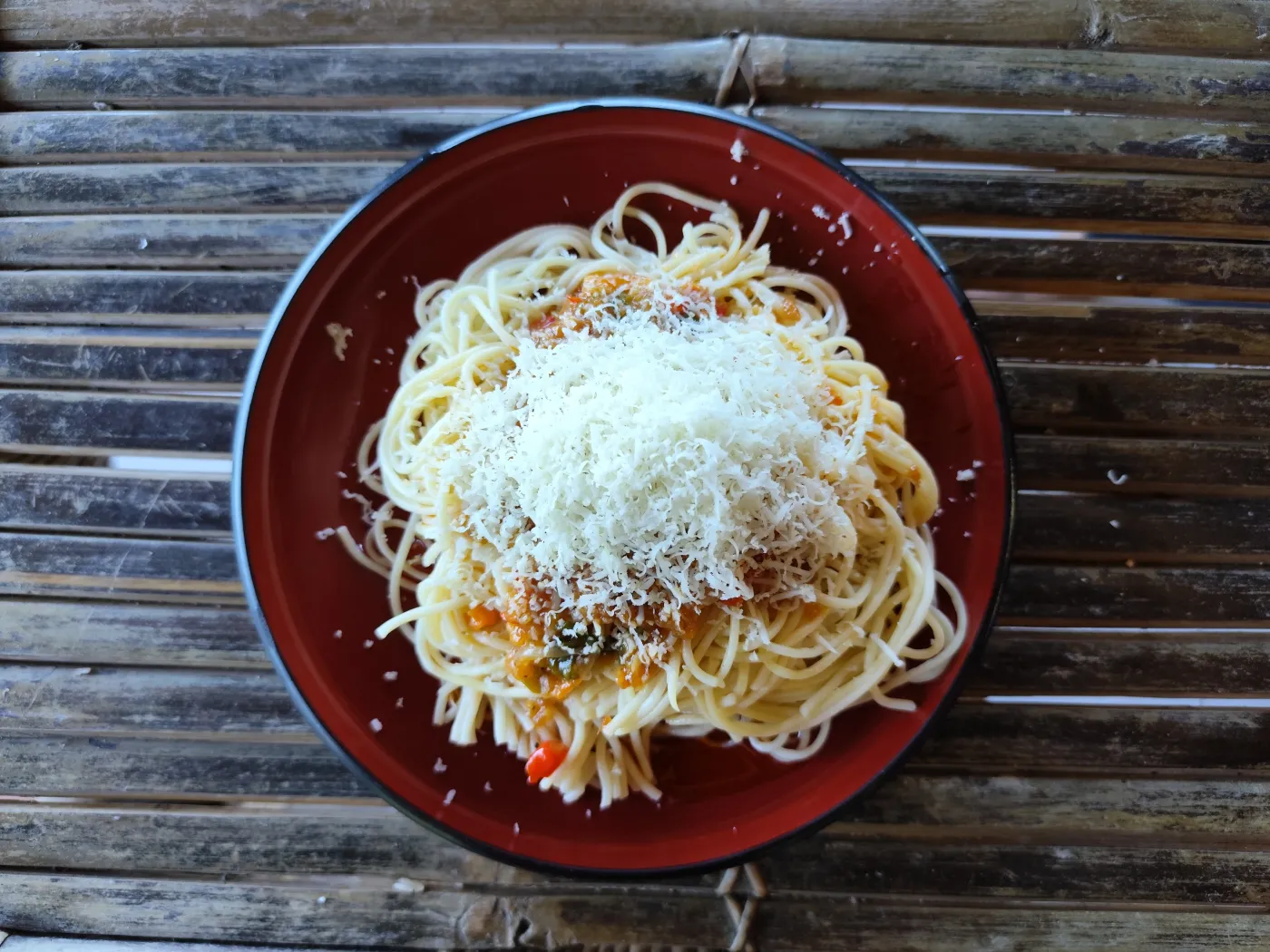 Pyszny obiad na piątek. Podajemy przepis, Ty gotujesz. Świetne spaghetti à la Stanley Tucci