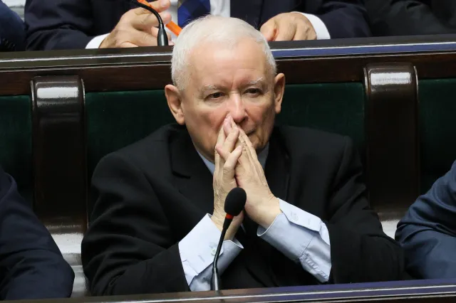 Kaczyński uderzył w Magyara fake newsem. "Upiekł szczenię"