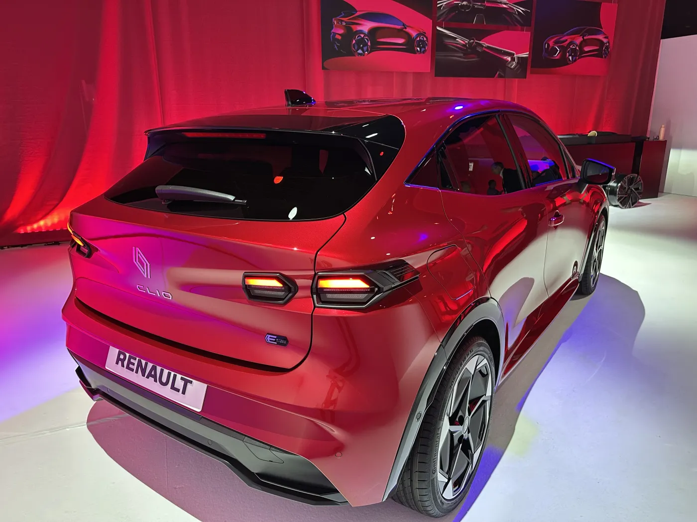 nowe-renault-clio-38574428.jpg