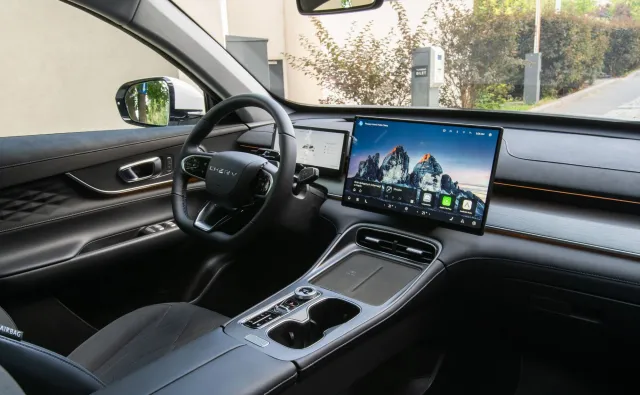 Mechanik prześwietlił MG, Omodę, Jaecoo, BYD i Chery. Prawda o naprawach i częściach do chińskich aut
