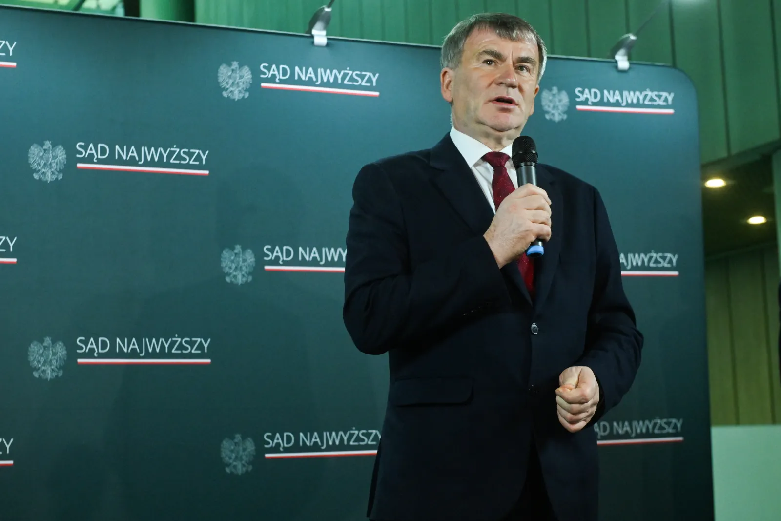 Nowy I prezes SN zapewnia: Polityka tu nie wejdzie