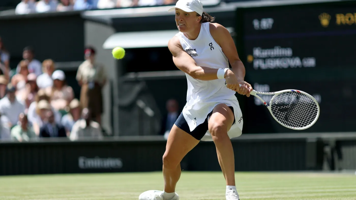 Koncertowa gra Świątek. Zmiotła Pliskovą z Wimbledonu