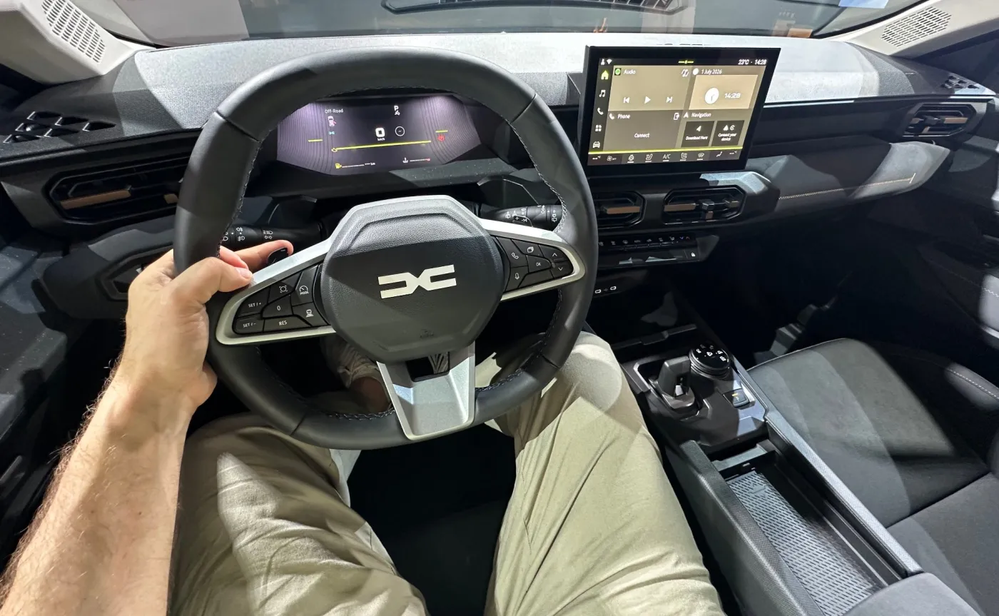 Nowa Dacia Striker