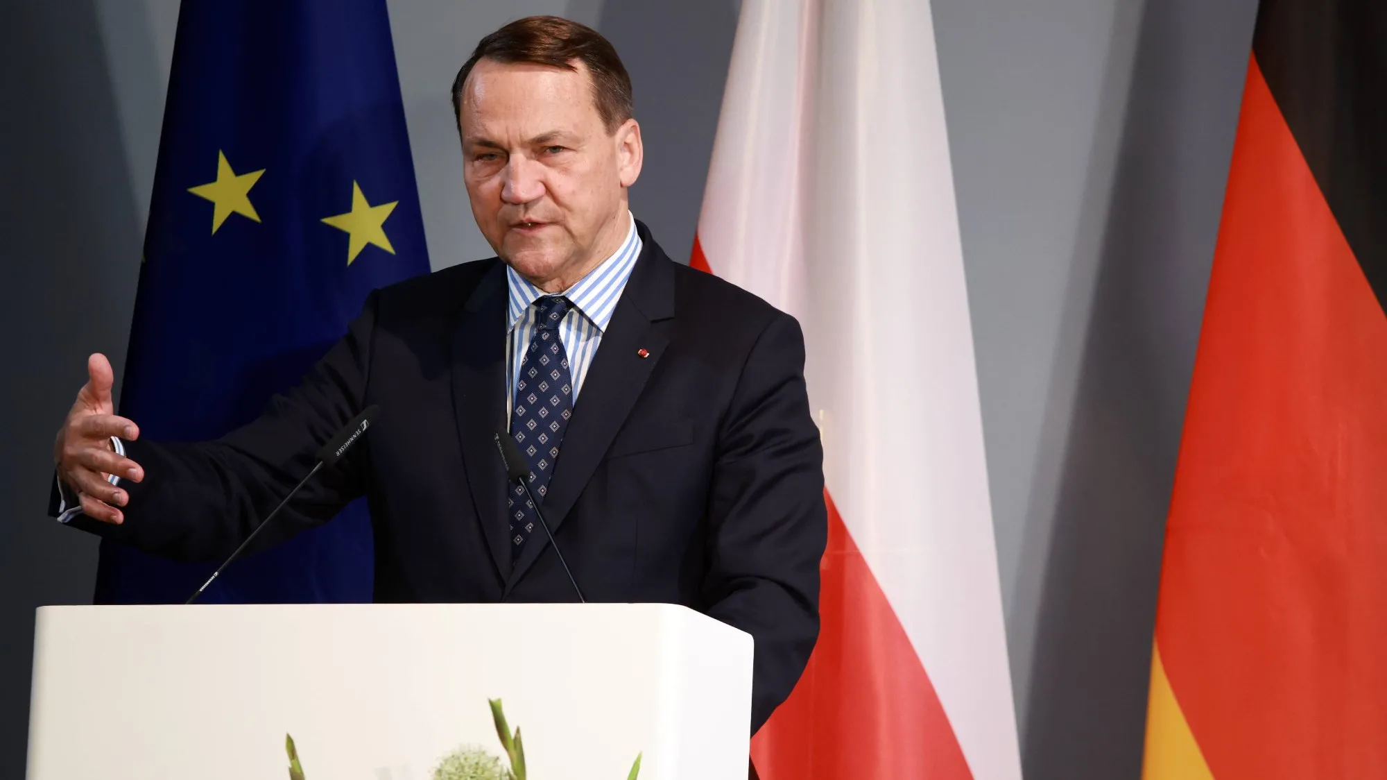 Berlin odpowiada na słowa Sikorskiego. "Nie jest to odpowiedni moment"