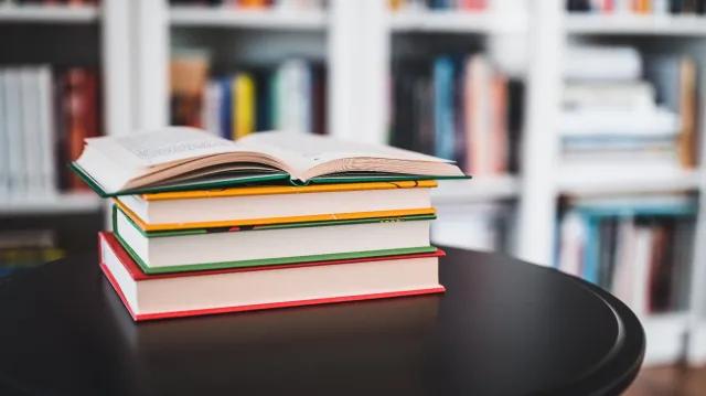 Krótka lista bestsellerów, kandydatów do prestiżowej Nagrody Literackiej "Nike". Siedem obowiązkowych lektur