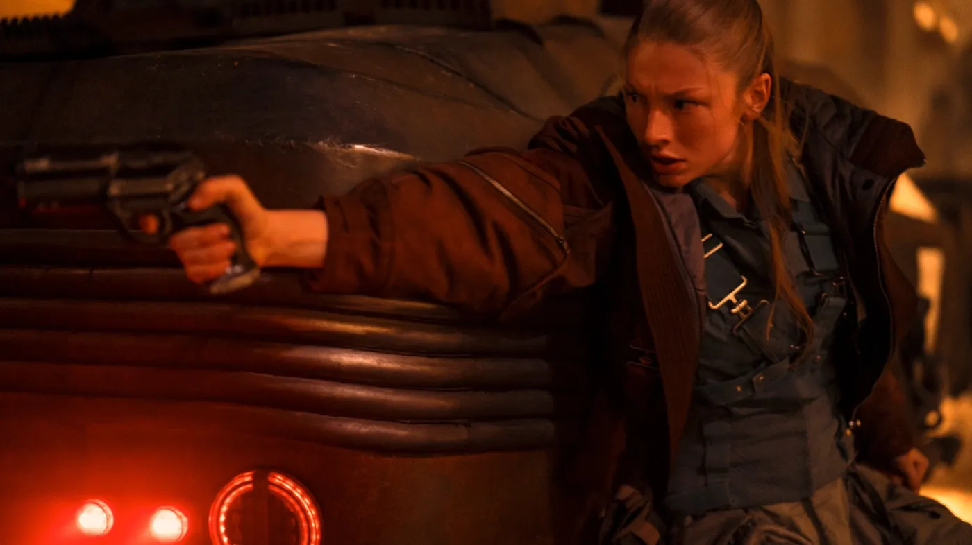 Hunter Schafer jako Cora w serialu "Blade Runner 2099"