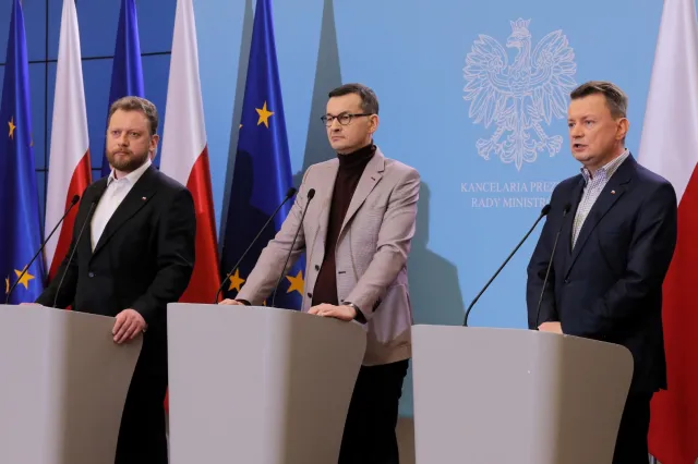 Polacy z Wuhan już w kraju. Premier: Nikt z nich nie ma objawów choroby
