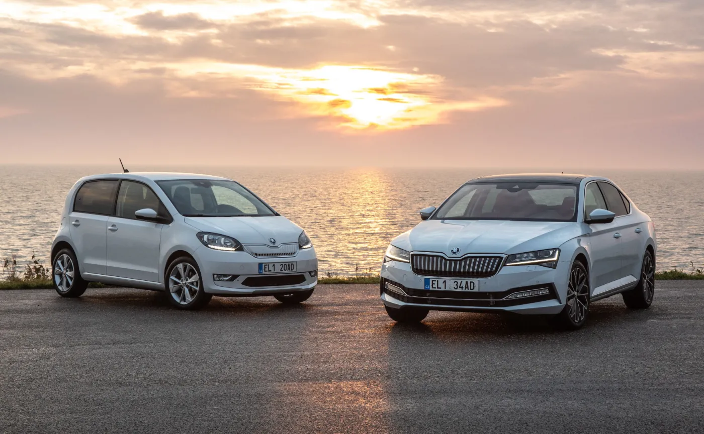 12791951-skoda-superb-iv-13.jpg