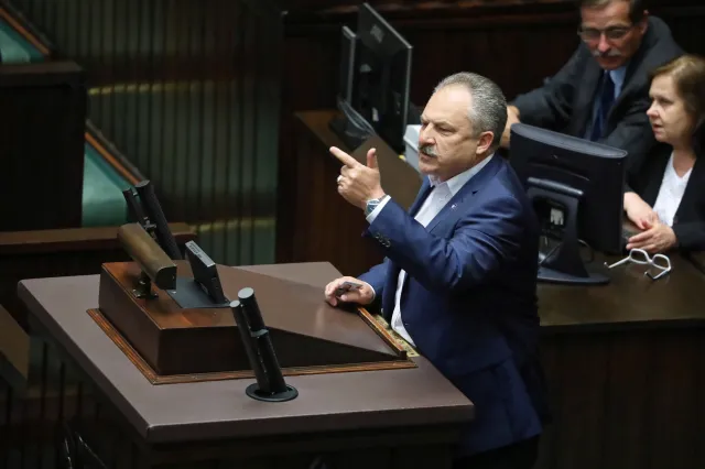 Działacze PiS zbierali podpisy dla Marka Jakubiaka. Otrzymali instrukcję