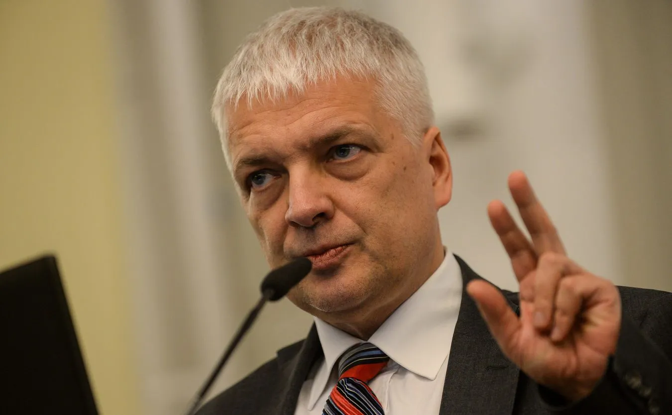 Prof. Gwiazdowski o zwolnieniach: Bez szczepionki już na jesieni nie będzie czego zbierać