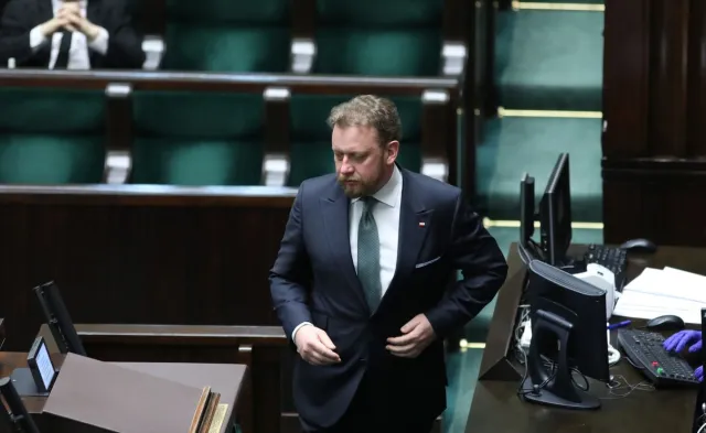 Komu ufają Polacy? Na podium znalazł się Łukasz Szumowski [SONDAŻ]