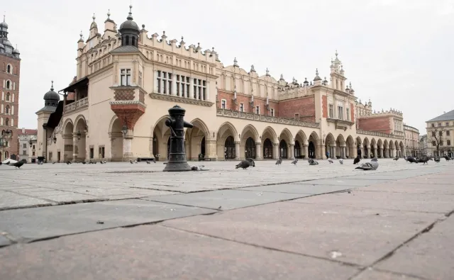 Koronawirus w Polsce. Puste ulice i place w miastach, zobacz ZDJĘCIA