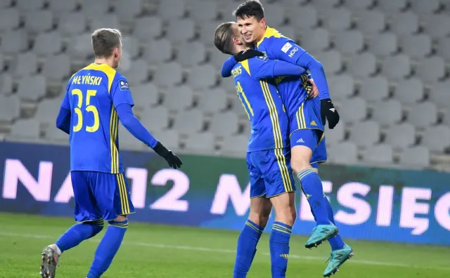 Ekstraklasa: Arka wygrała w Kielcach mecz za sześć punktów