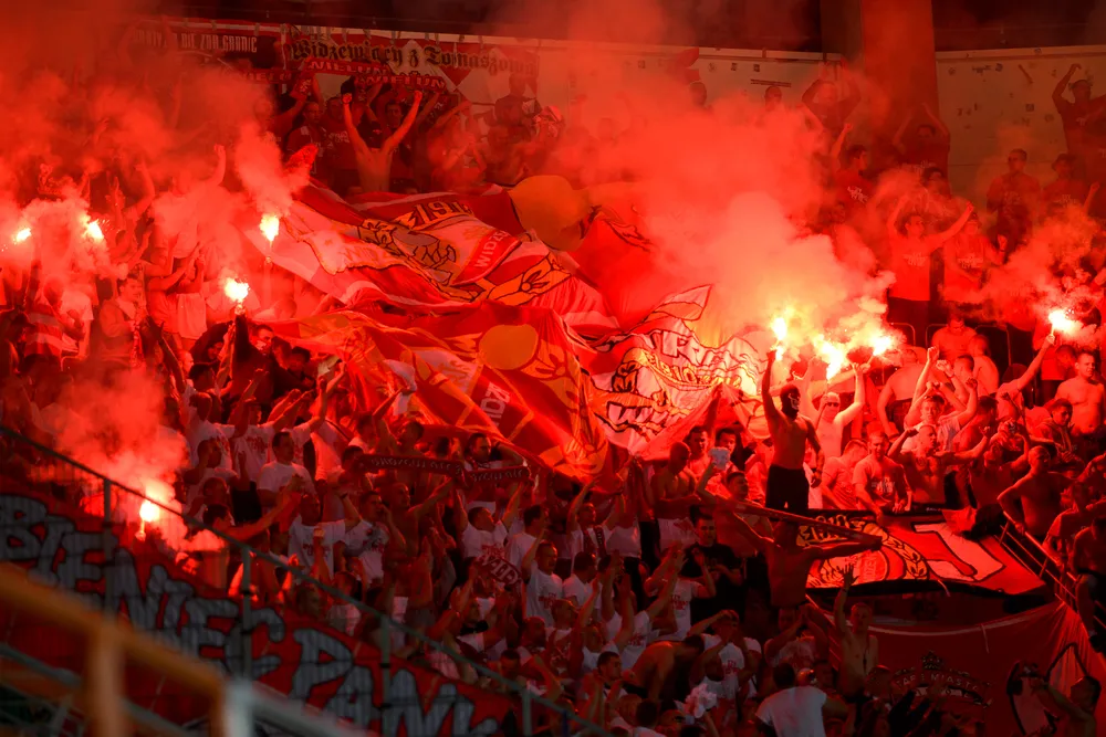 Chuligani Widzewa podejrzani o przemyt setek kilogramów marihuany