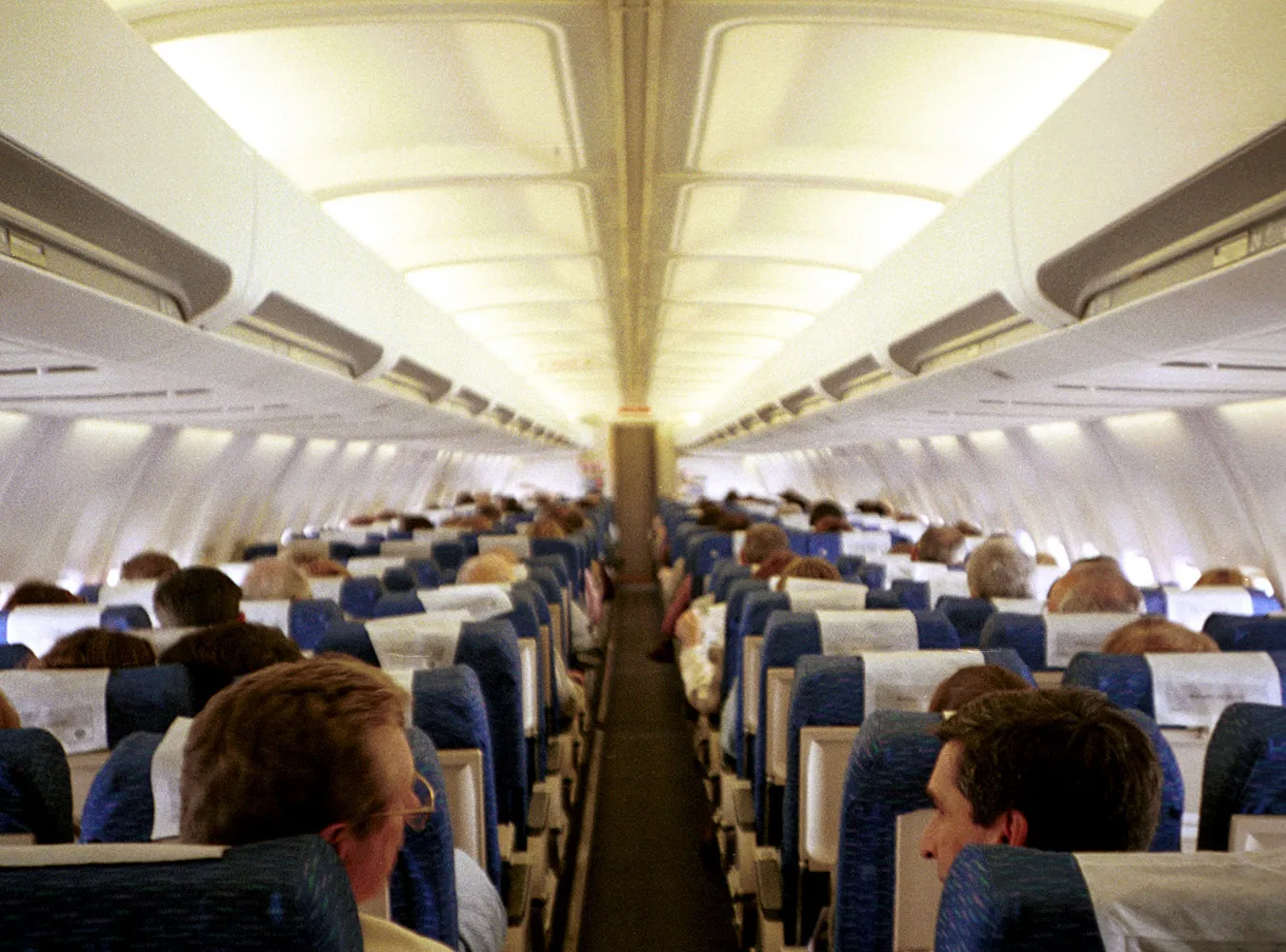 Można już używać komórek w samolocie