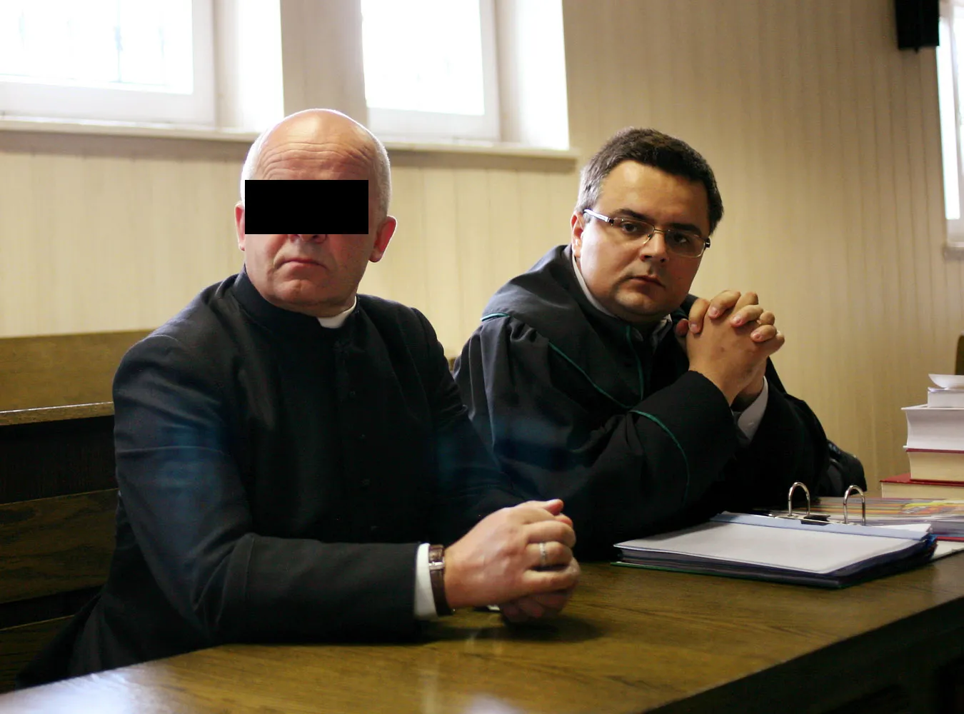 Rozpoczął się proces księdza oskarżonego o doprowadzenie chłopca do samobójstwa