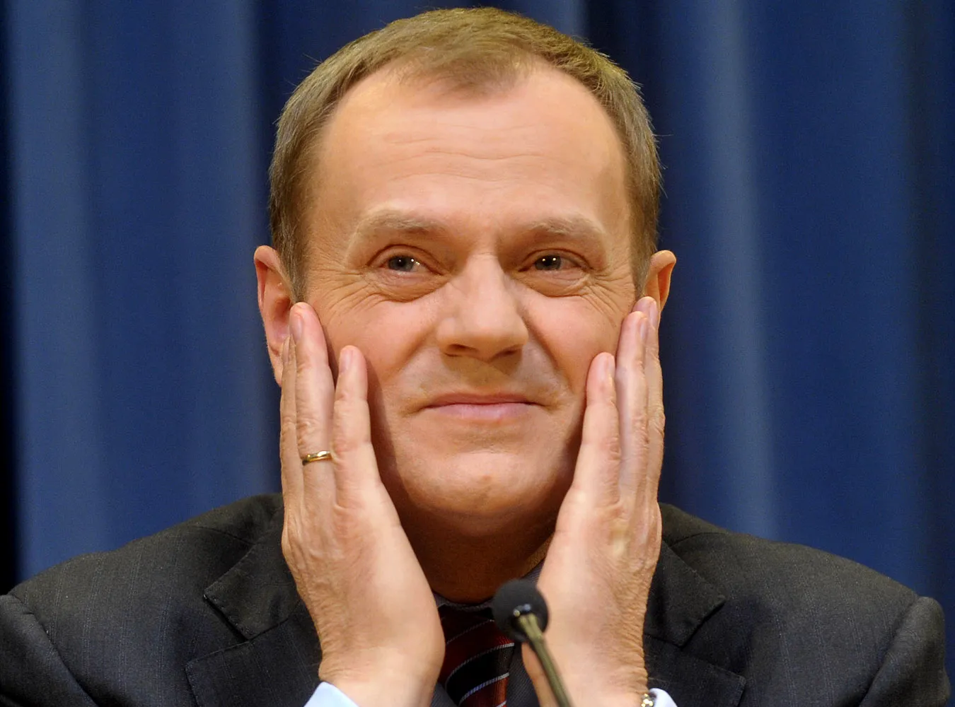 Premier zaskoczony kosztami reform w TVP