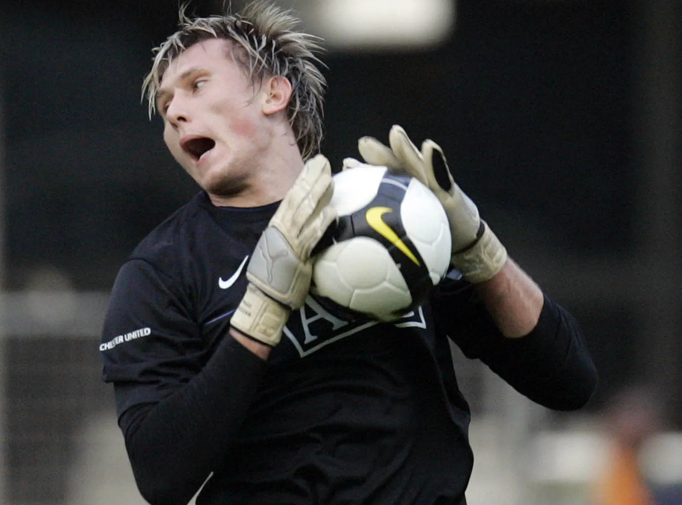 Starcie gigantów na remis. Dobry mecz Kuszczaka