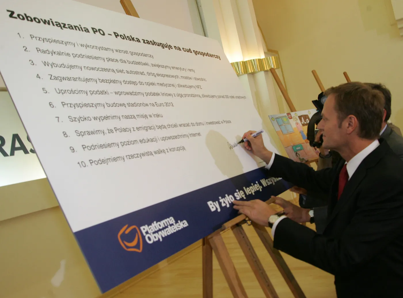 Co zostało z cudów Donalda Tuska