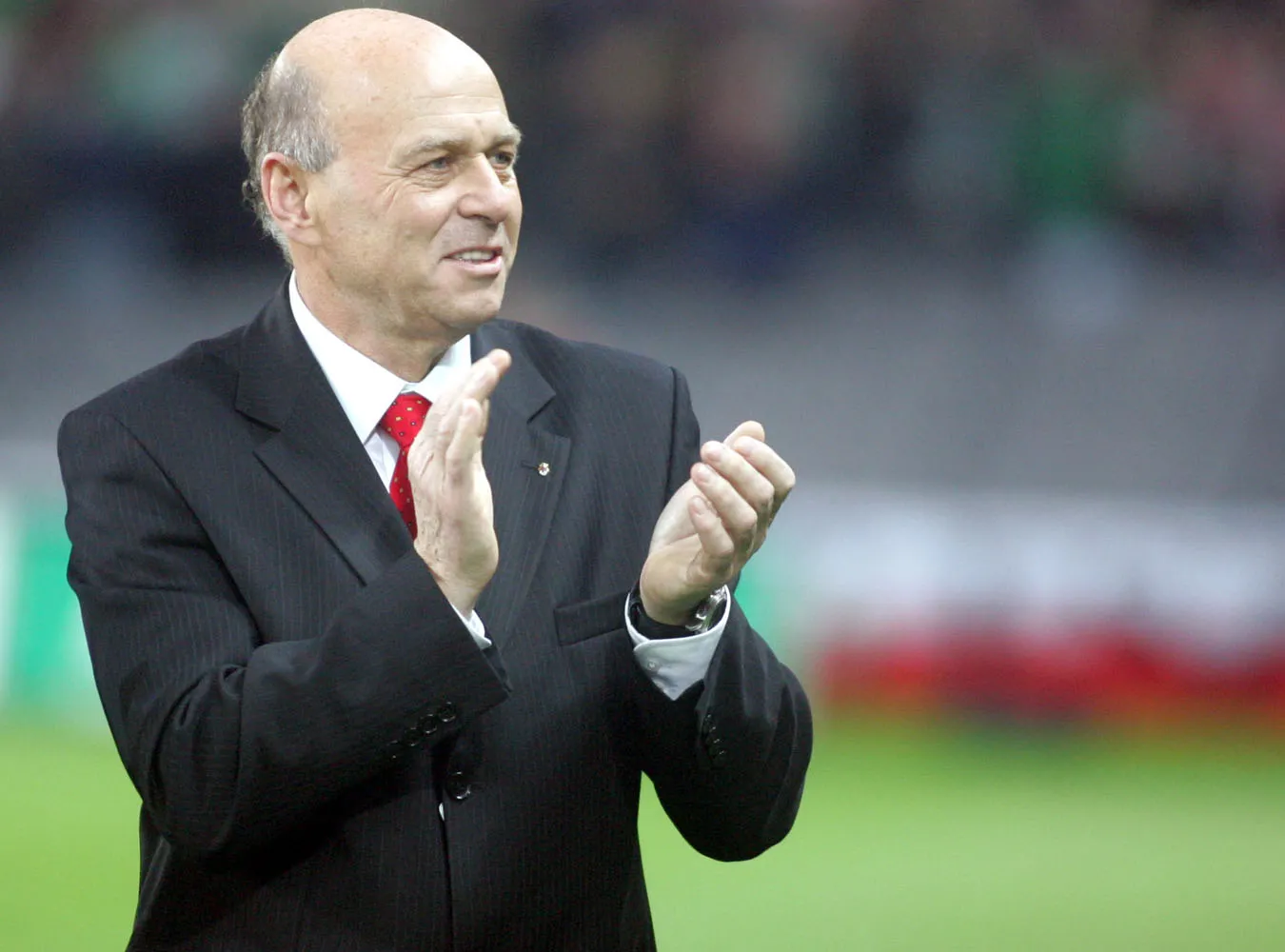 Lato załatwi piłkarzowi grę w kadrze Leo