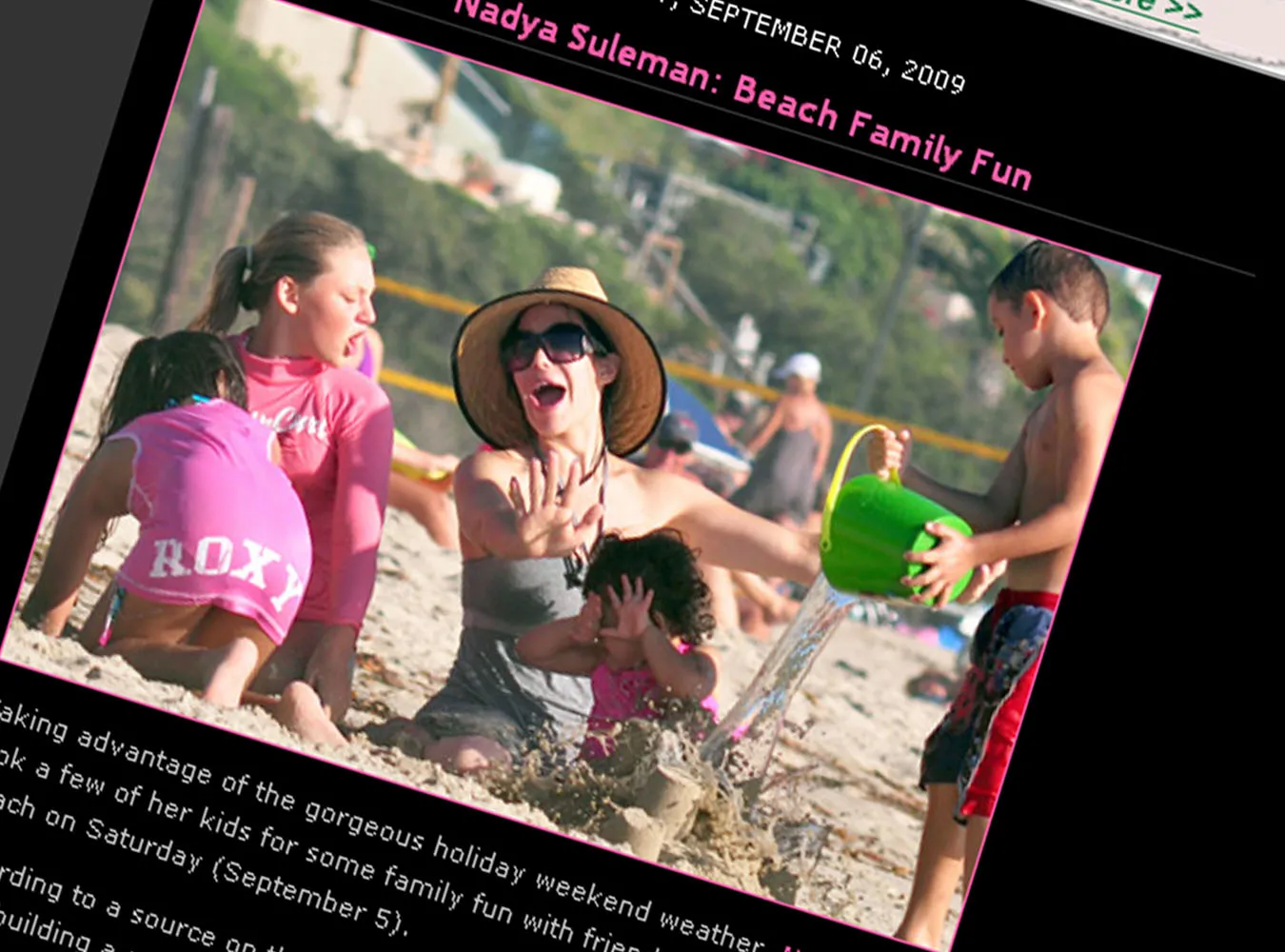 Zobacz, jak psychofanka Jolie zabawia dzieci