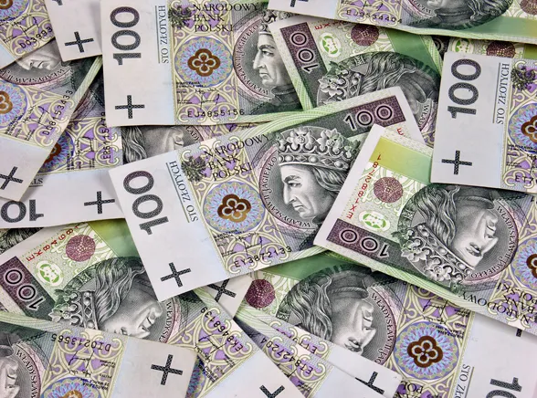 Polacy wolą płacić oszustom niż ZUS-owi