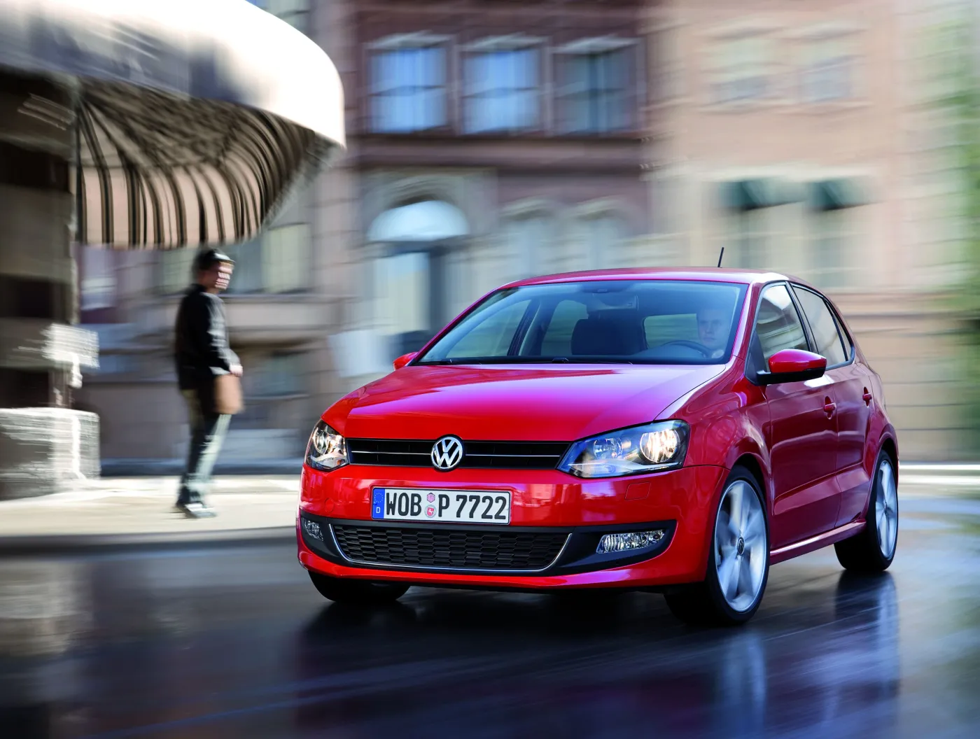 volkswagen_polo_234855a_749094.jpg