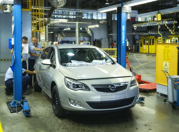 Niemcy kręcą na temat fabryki Opla w Polsce