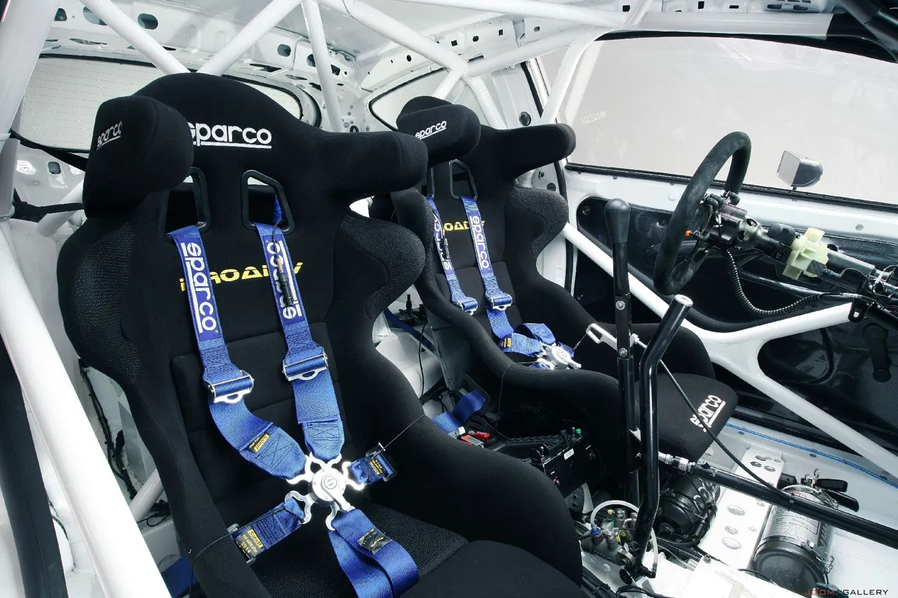 fr_ford_rally_7_268160a_420175.jpg