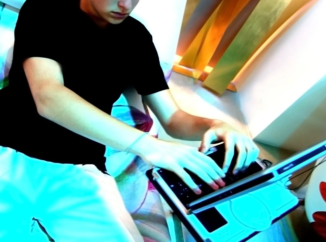 Cyberseks uprawiają już w podstawówce