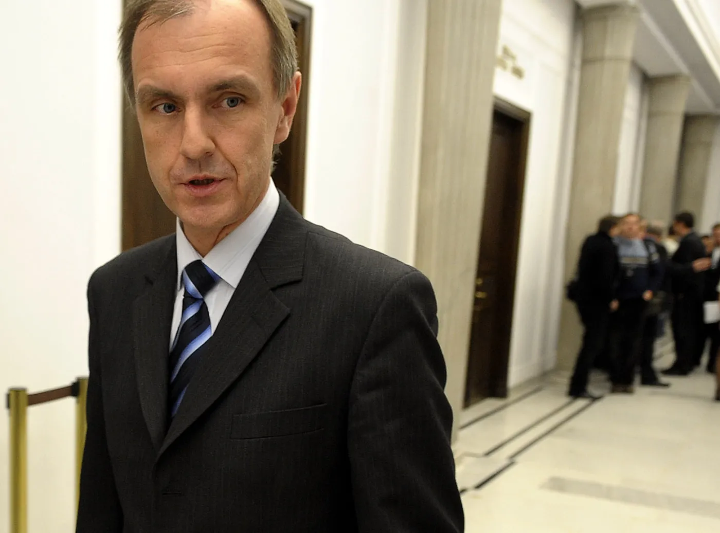 Minister obrony: Nie handluję posadami