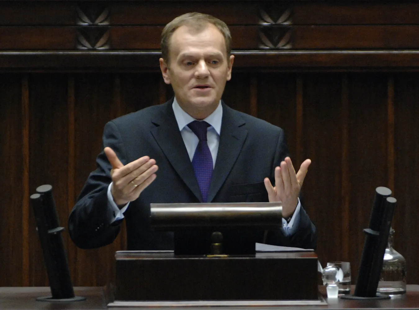 Tusk kłóci się z Kaczyńskim o pieniądze