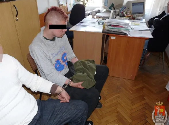 10 lat za kradzież rolki papieru