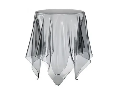 Stolik-widmo nie tylko dla medium