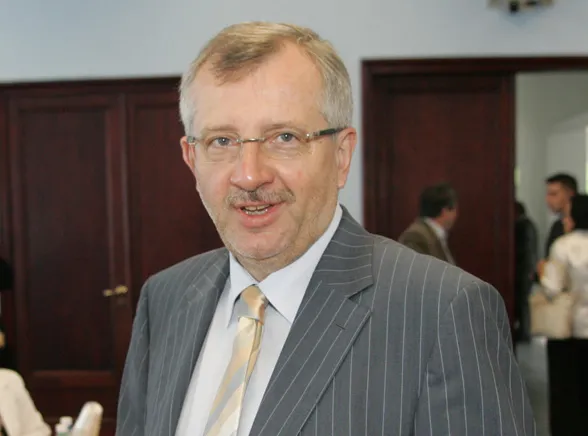 "Prezydent uważa się za bohatera Powstania"