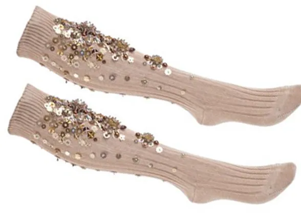 fr_miumiusocks2_238066a_793336.jpg