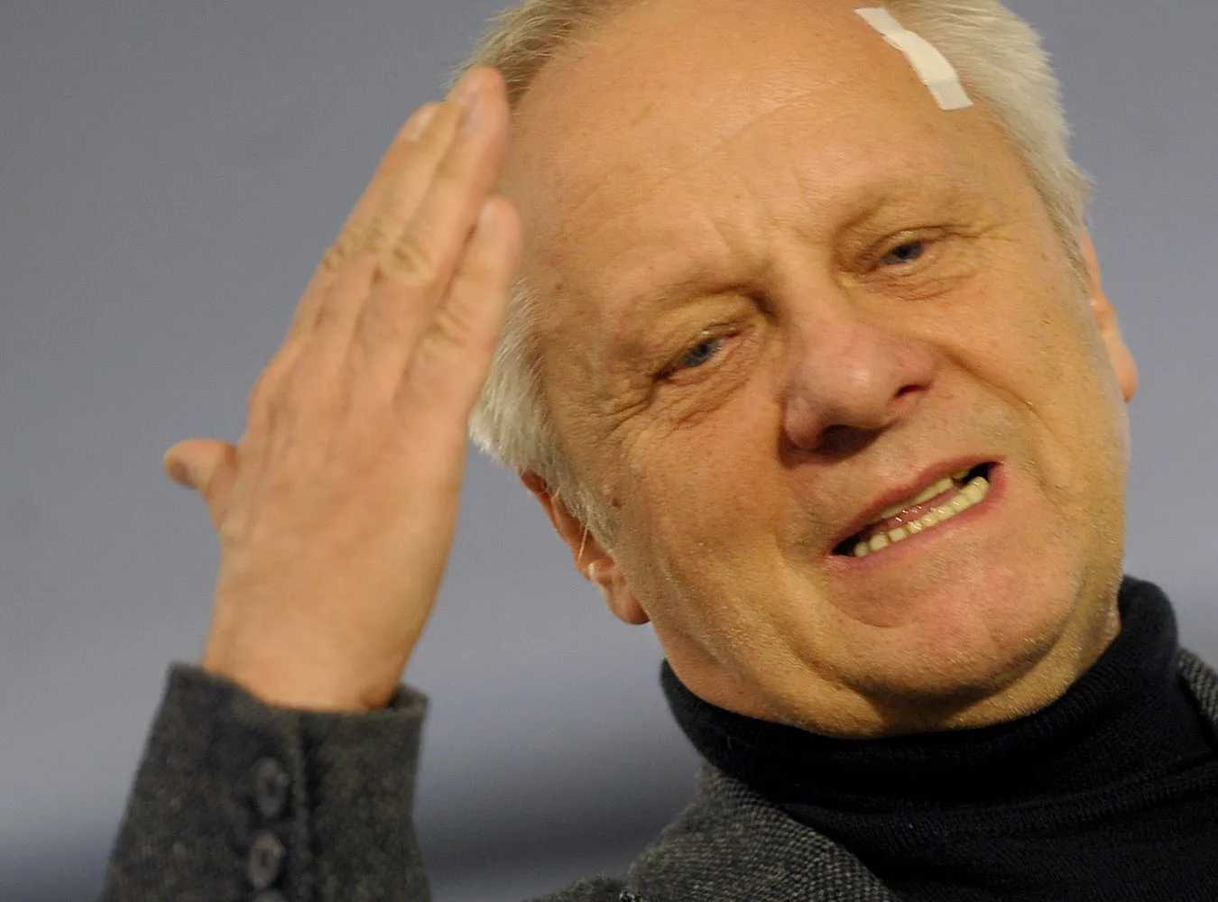 Niesiołowski: to kara za kpiny z Róży Thun