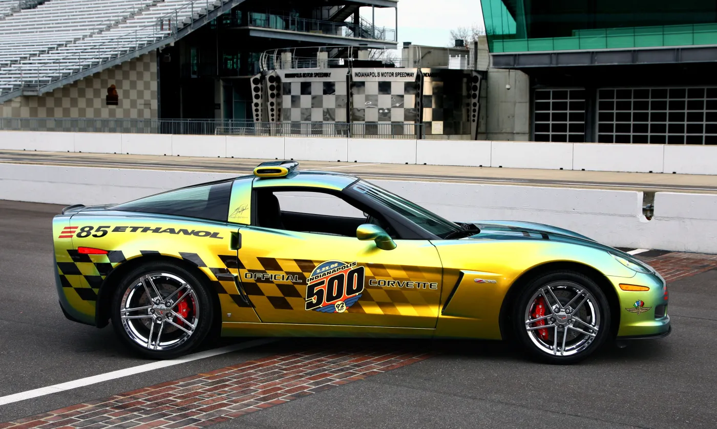 fr_corvetteindy006_38670a_83024.jpg