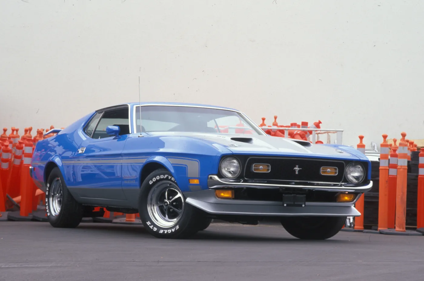 fr_1971_boss351_106741a_368229.jpg