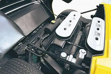 lamborghini_miura_5053a_1392071.jpg